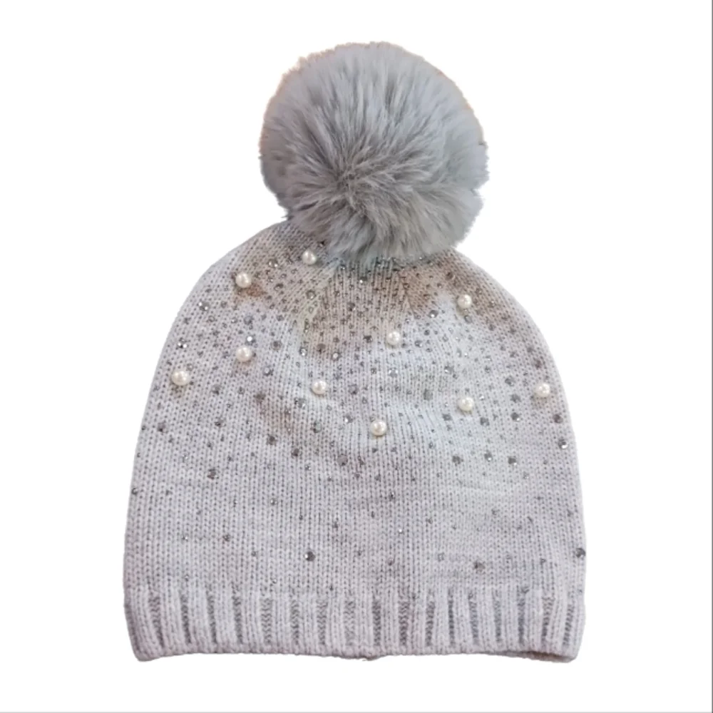 Grey knit pearl‎ beanie hat one size fits all women's